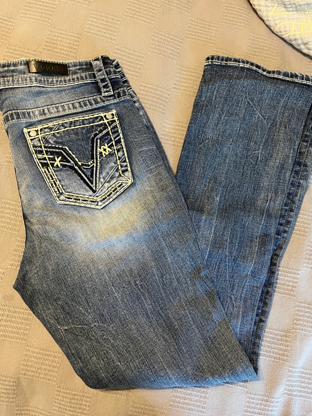 Vigoss Women's Faded Blue Bootcut Jeans with Embroidered Pocket